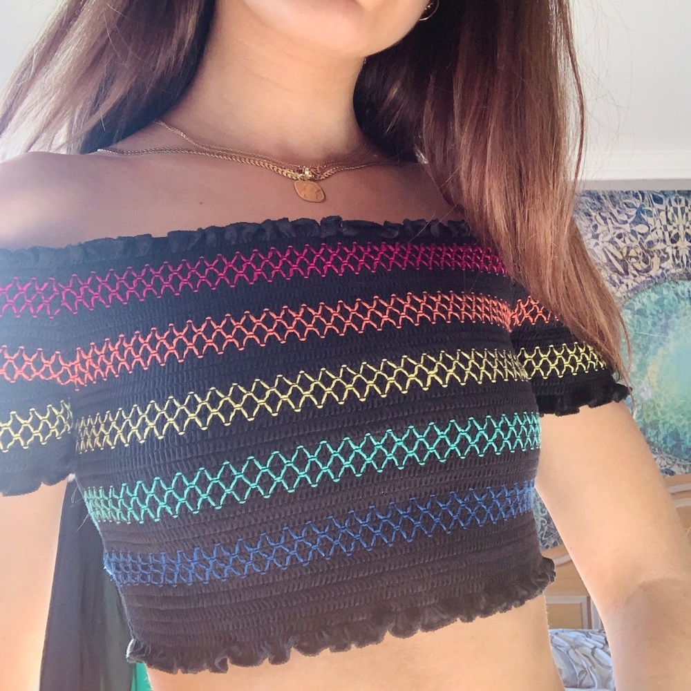 off the shoulder cropped tube top 🌈